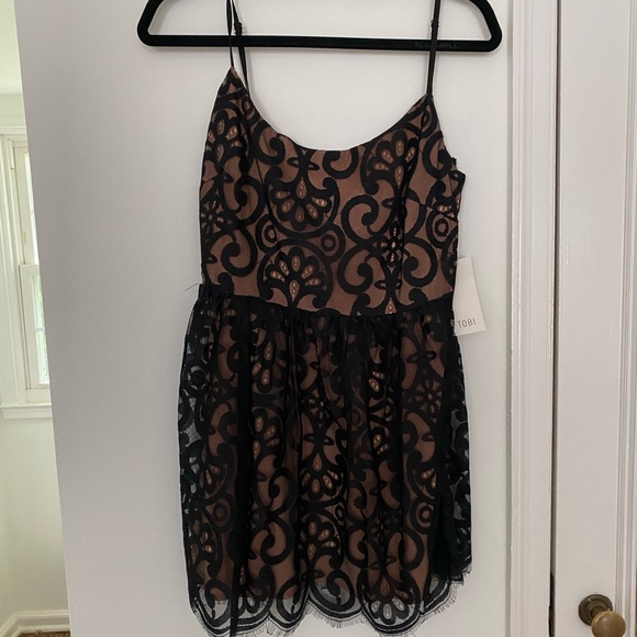 BELLA BLACK LACE SKATER DRESS - Picture 1 of 6